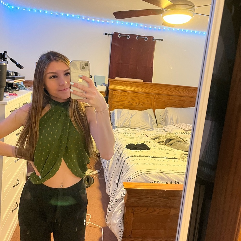 SHEIN Halter Top w/ Detailing